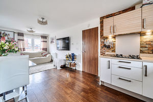 Lounge/kitchen/diner- click for photo gallery
